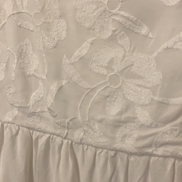 White Floral Forever 21 Dress - Picture 3 of 5